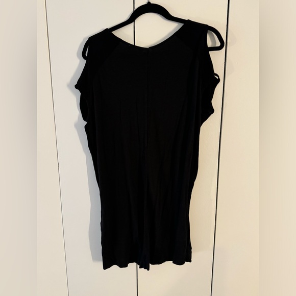 Zara v neck mini dress, size small - Picture 3 of 3